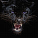 Diamond Painting Nahaufnahme eines schwarzen Panthers mit intensiv leuchtend blauen Augen im Halbschatten. Mockup.
