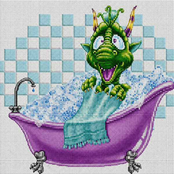 Diamond Painting eines kleinen grünen Drachen, der vergnügt in einer weißen Badewanne mit Schaum spielt. Mockup.