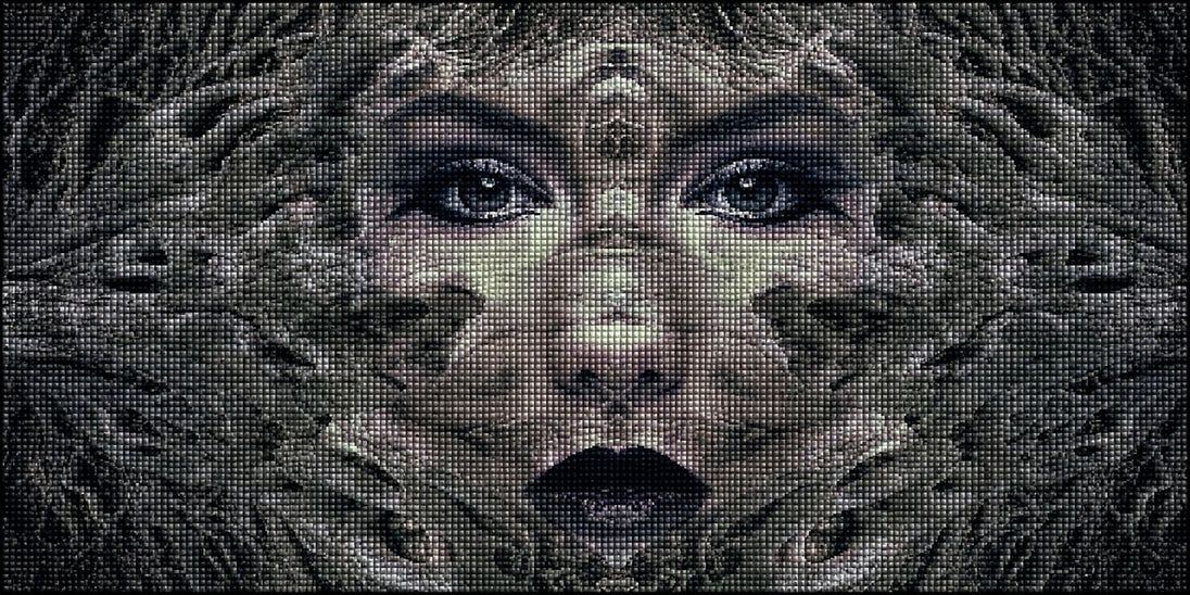 Diamond Painting eines Frauengesichts, das symmetrisch in ein dichtes Netz aus Baumwurzeln übergeht. Mockup.