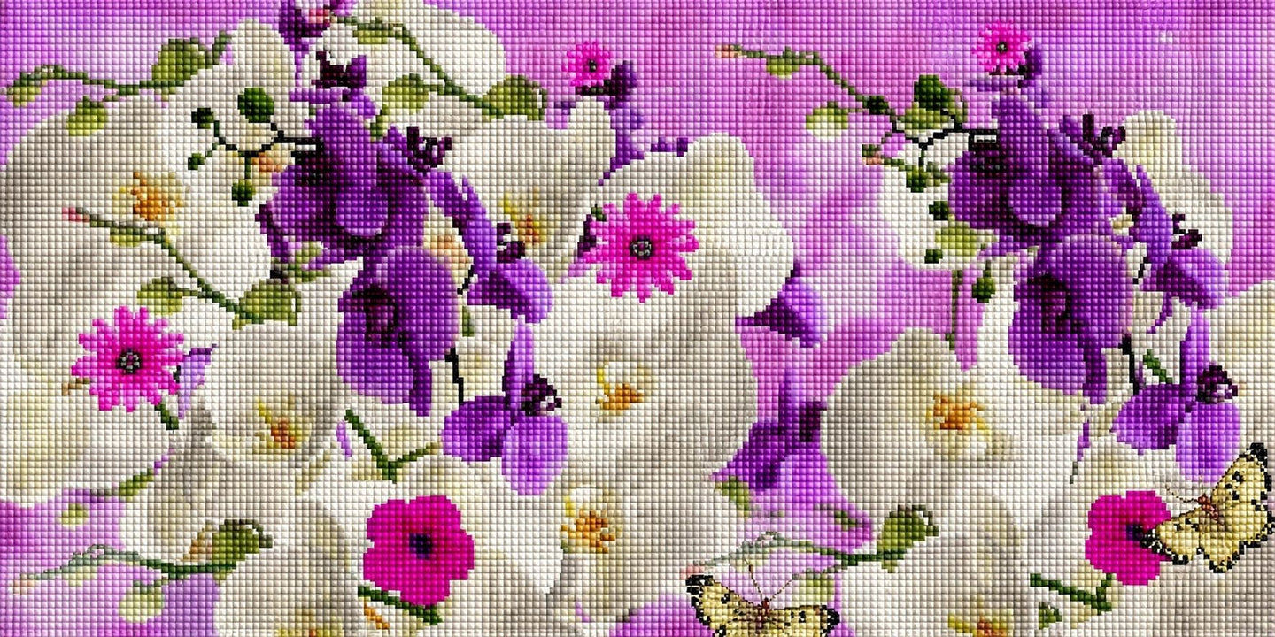 Diamond Painting mit weißen und violetten Orchideen, rosa Blüten und Schmetterlingen auf hellem Fliederhintergrund. Mockup.