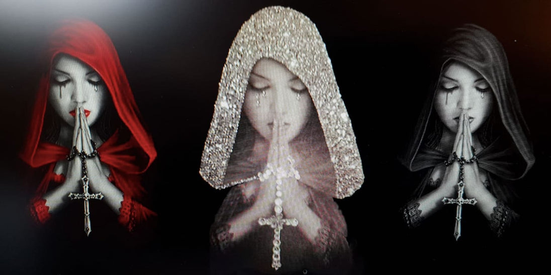 Diamond Painting dreier weinender Frauen in Kapuzen beim Gebet mit Kreuzketten in Schwarz, Weiß und Rot.