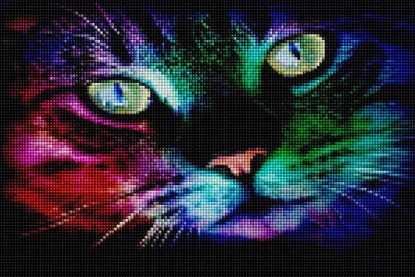 Diamond Painting mit farbenfrohem Katzengesicht und leuchtenden grünen Augen auf dunklem Hintergrund. Mockup.