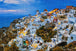 Diamond Painting mit Santorini, weißen Häusern und Abendbeleuchtung an der Steilküste. Mockup.