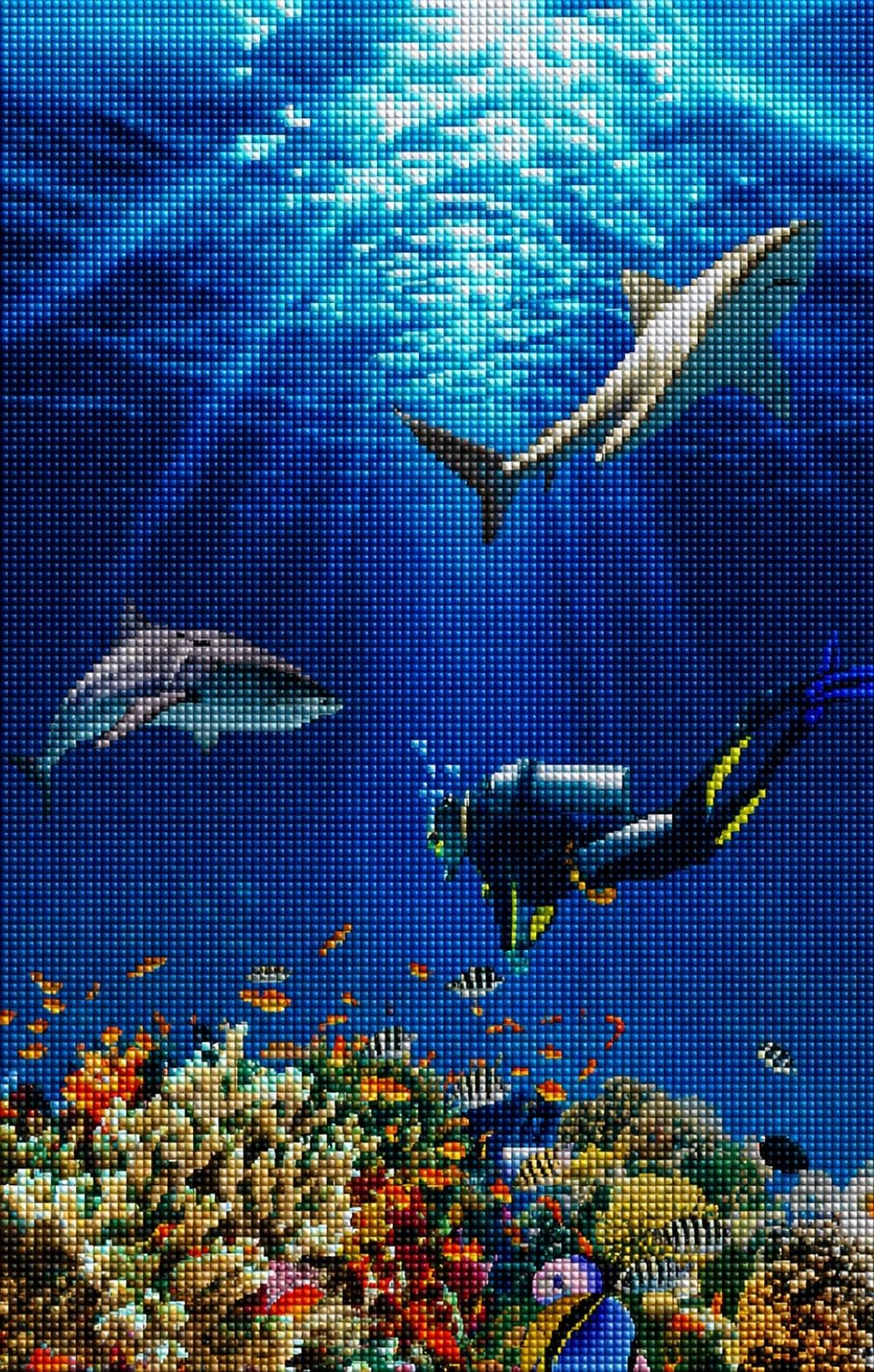 Diamond Painting mit Taucher, Haien und farbenreichem Korallenriff unter klarem Meereswasser. Mockup.