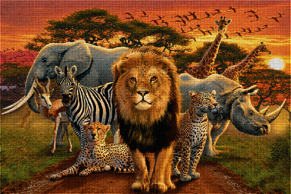 Buntes Diamond Painting mit Löwe, Elefant, Giraffe und weiteren afrikanischen Tieren vor einem Sonnenuntergang. Mockup.