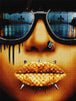 Diamond Painting mit goldenen glitzernden Lippen, Sonnenbrille und Piercings im Pop-Art-Stil. Mockup.