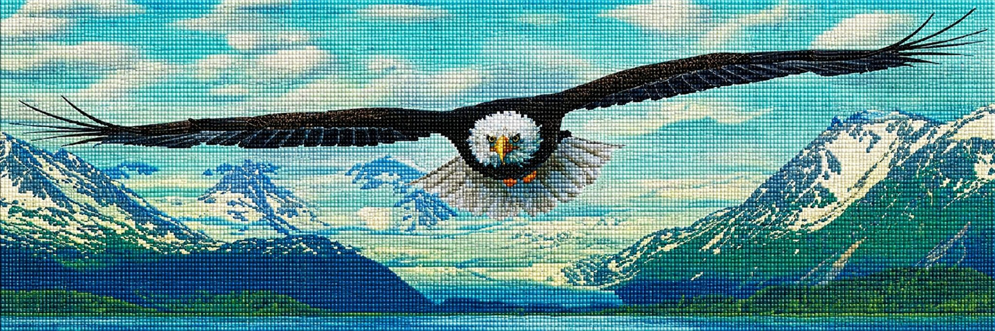 Diamond Painting eines fliegenden Weißkopfseeadlers über einem weiten Panorama aus verschneiten Berggipfeln. Mockup.