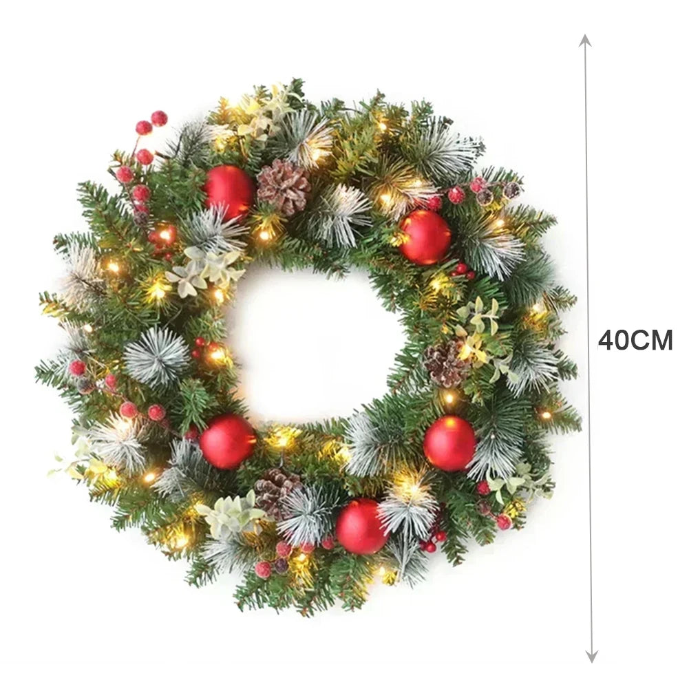 40 cm großer künstlicher Weihnachtskranz mit roten Kugeln, Tannengrün und integrierter LED-Beleuchtung