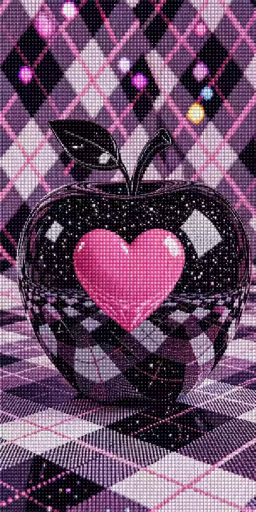 Diamond Painting mit schwarzem glänzendem Apfel, rosa Herz und violett-schwarzem Rautenmuster Mockup Pixelvorschau