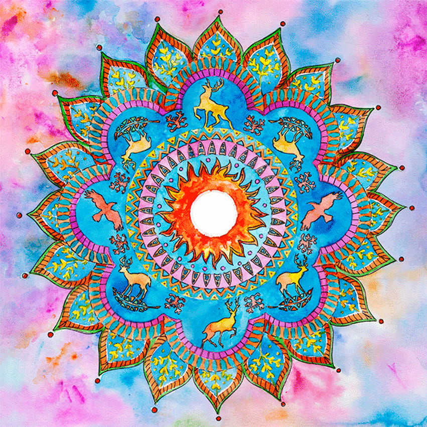 Diamond Painting ein detailliertes kreisförmiges Mandala-Ornament in Gold und Pastelltönen.
