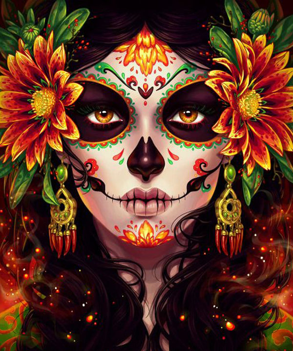 Diamond Painting einer Frau mit Totenkopf-Gesichtsbemalung, großen Blumen im Haar und goldenen Ohrringen. 
