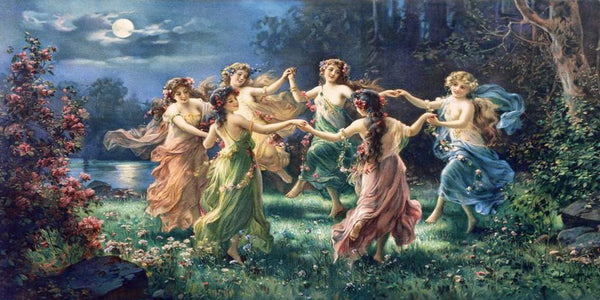 Diamond Painting von tanzenden Elfen im Kreis auf einer Blumenwiese unter dem Vollmond im Wald.