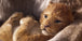 Diamond Painting eines schlafenden Löwenbabys, das sich eng an das Fell eines großen Löwen kuschelt.