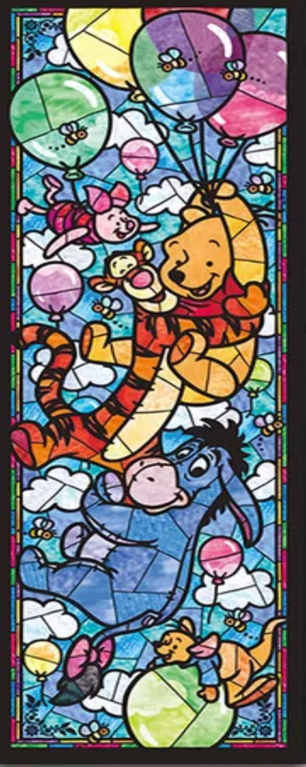 Diamond Painting von Winnie Puh und seinen Freunden mit bunten Luftballons im Mosaik-Stil. 
