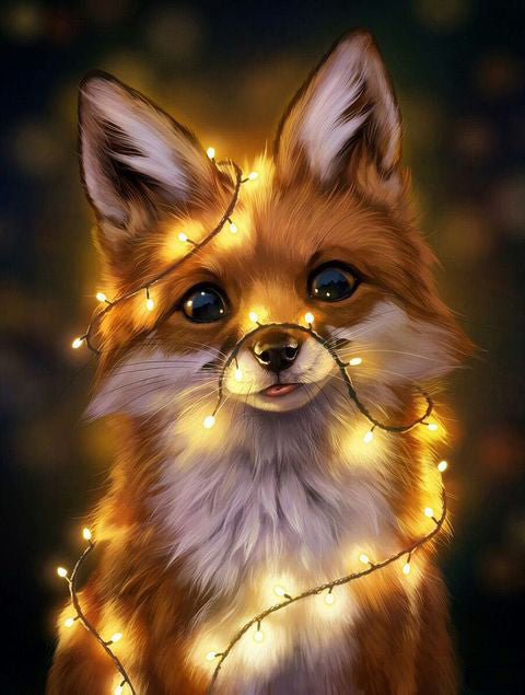 Diamond Painting eines niedlichen Fuchses, der in eine leuchtende gelbe Lichterkette eingewickelt ist.