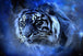 Diamond Painting eines Tigerkopfs, dessen Fell mit blauen Galaxien und leuchtenden Sternen verschmilzt.