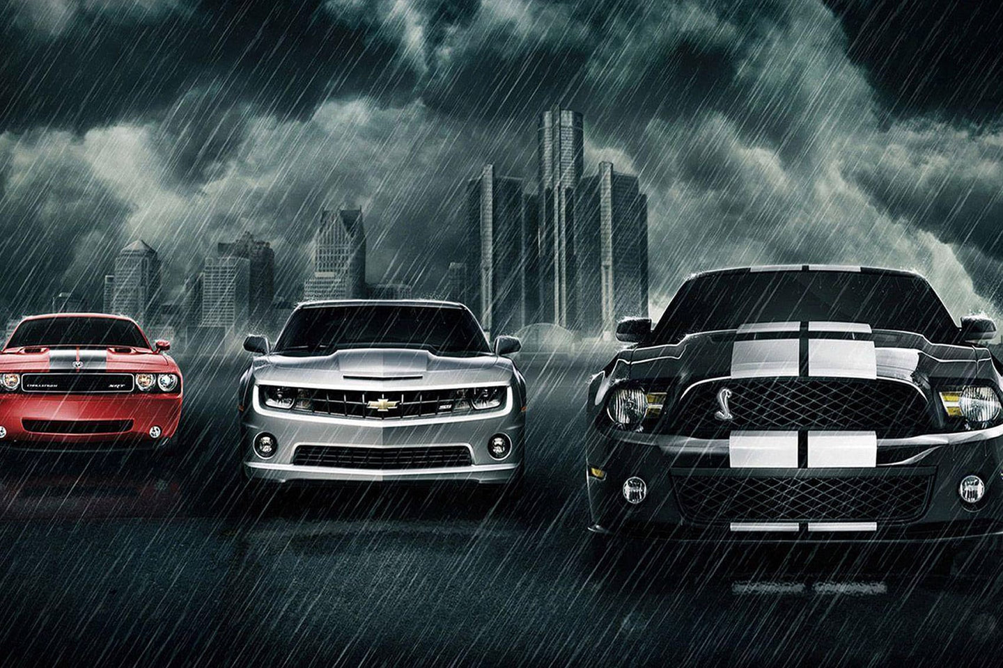 Diamond Painting von drei Muscle-Cars (Camaro, Challenger, Mustang) im Regen vor einer dunklen Stadtskyline.