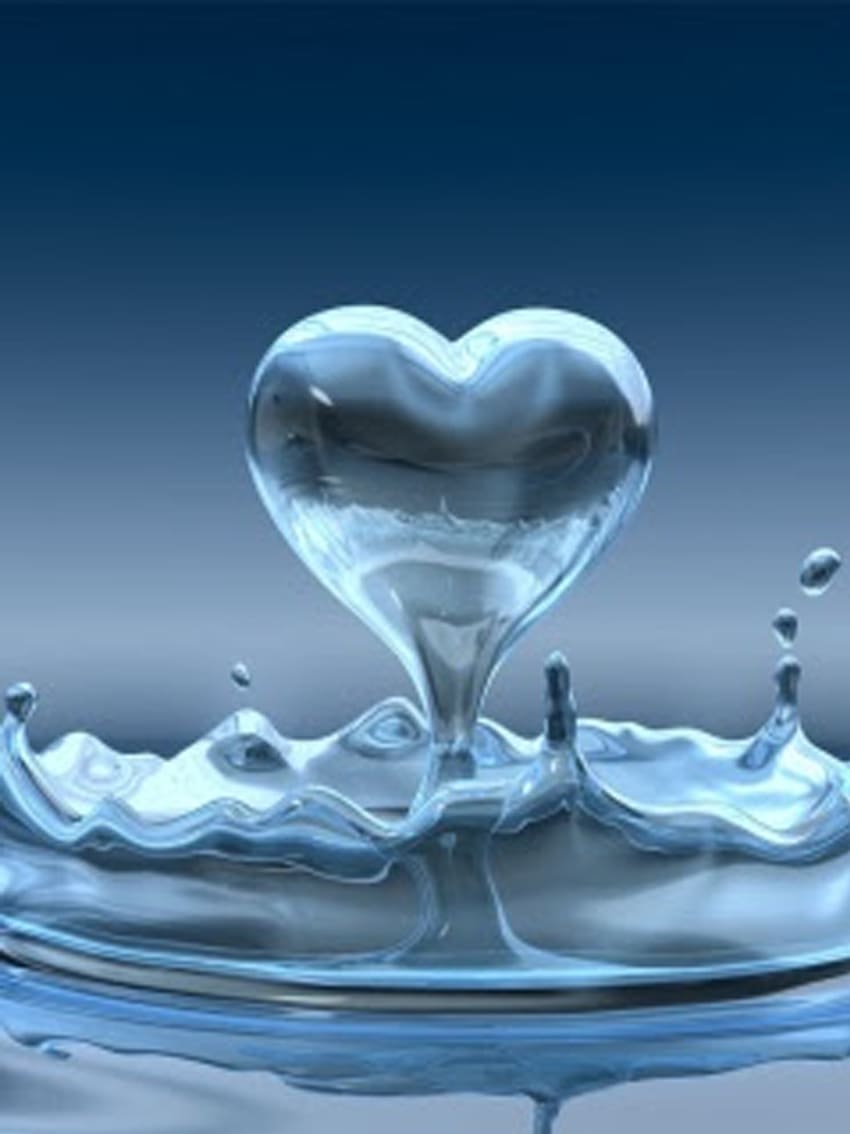 Diamond Painting eines Herzens, das aus einer spritzenden Wasserwelle in klarem Blau geformt wird.