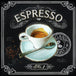 Diamond Painting Grafik einer Espresso-Tasse mit Kaffeebohnen und Löffel im Kreide-Design auf schwarzem Untergrund.
