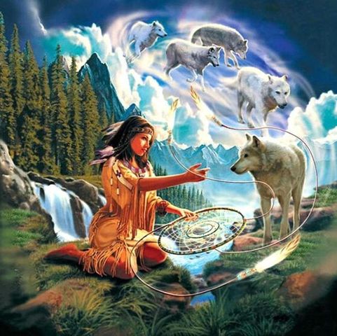 Diamond Painting einer knienden indigenen Frau mit Wolf und Geisterwölfen am Himmel über einem Wasserfall.
